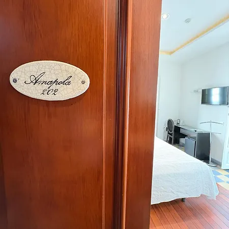 El Alojado De Velarde コニル・デ・ラ・フロンテラ