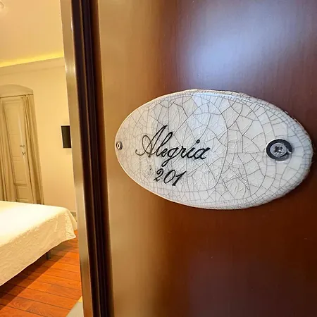 El Alojado De Velarde *