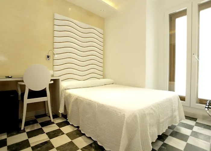 El Alojado De Velarde *