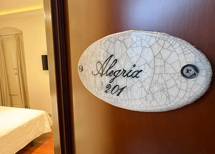 El Alojado De Velarde *