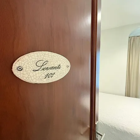 El Alojado De Velarde